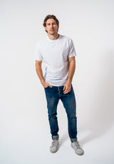 The Vertical - Classic fit T-shirt in White with Navy accents